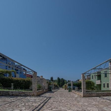 Apartments Faro Basanija Exterior photo